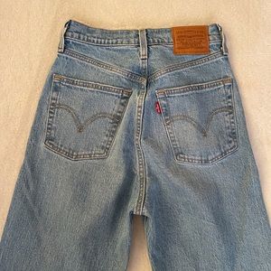 Levi’s Ribcage Jeans / Straight Leg